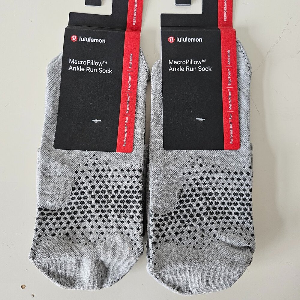 2 x NWT LULULEMON SEAL Gray Grey MacroPillow Ankle Run Socks Men's Size XL